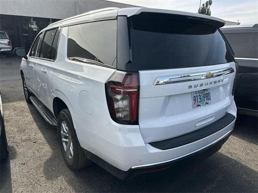 2024 Chevrolet Suburban LT