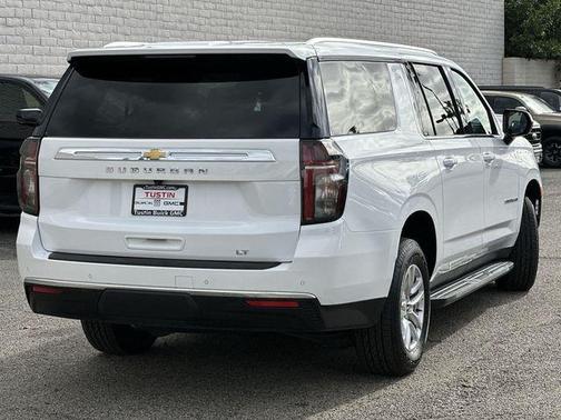 2024 Chevrolet Suburban LT