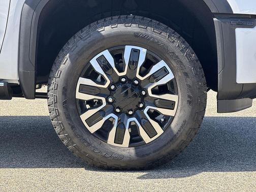 Summit White 2026 GMC Sierra 2500 Denali Ultimate