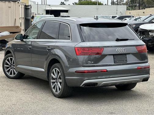 2019 Audi Q7 45 Premium Plus