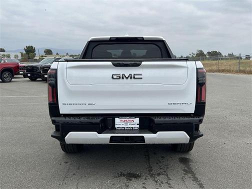 2025 GMC Sierra EV Extended Range Denali