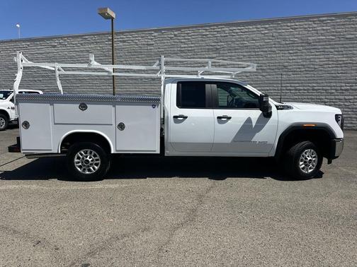 Summit White 2026 GMC Sierra 2500 Pro