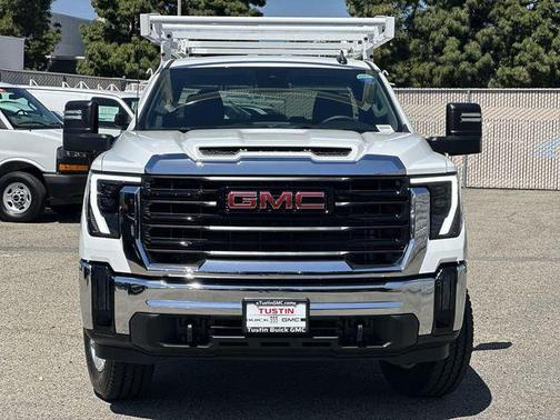 Summit White 2026 GMC Sierra 2500 Pro