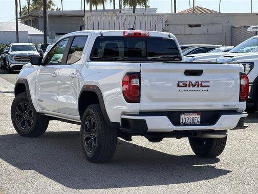 Summit White 2025 GMC Canyon Elevation