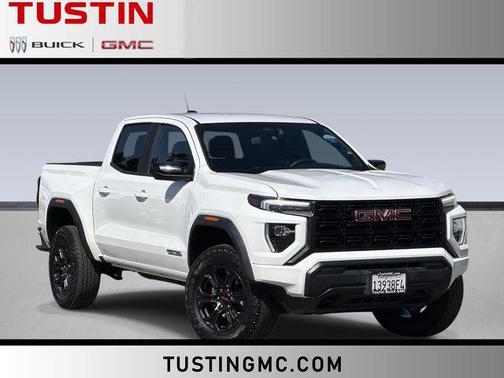 Summit White 2025 GMC Canyon Elevation