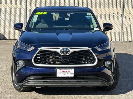 2023 Toyota Highlander LE