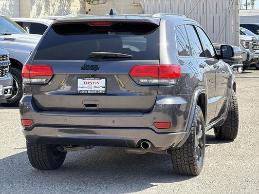 Granite Crystal Metallic Clearcoat 2015 Jeep Grand Cherokee Limited