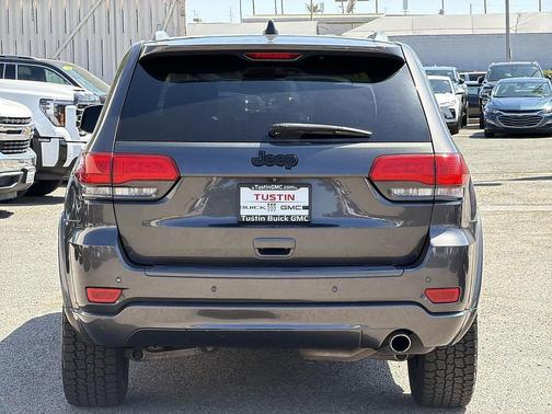 Granite Crystal Metallic Clearcoat 2015 Jeep Grand Cherokee Limited
