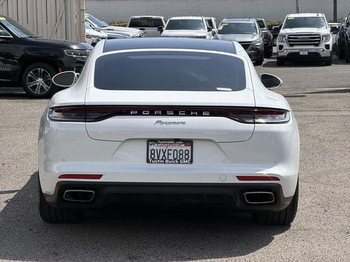 2021 Porsche Panamera 4