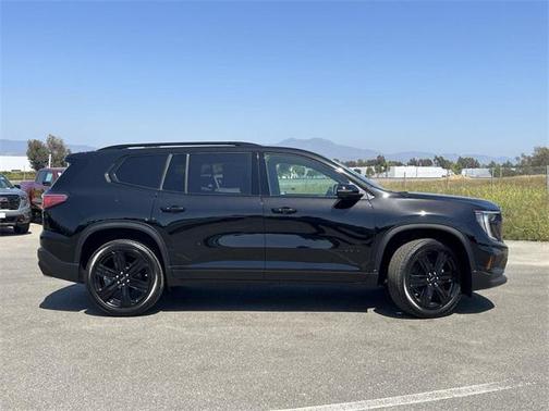 2025 GMC Acadia FWD Elevation