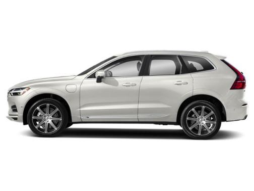 2020 Volvo XC60 Recharge Plug-In Hybrid T8 Momentum