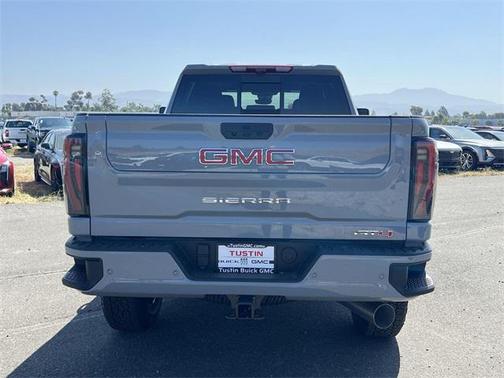 2025 GMC Sierra 2500 AT4