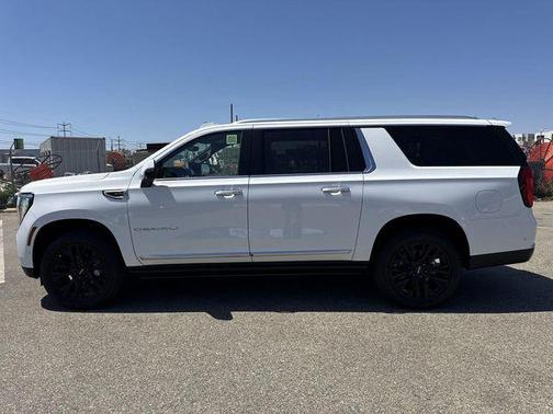 Summit White 2026 GMC Yukon XL Denali