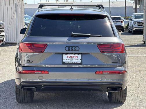 Samurai Gray Metallic 2018 Audi Q7 2.0T Premium Plus