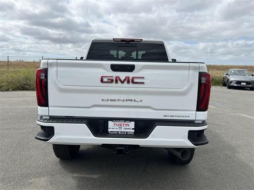 2025 GMC Sierra 2500 Denali
