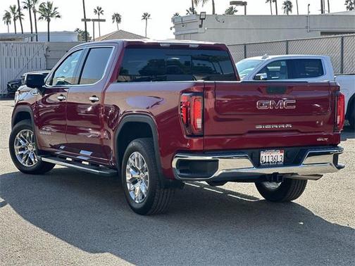 2022 GMC Sierra 1500 SLT