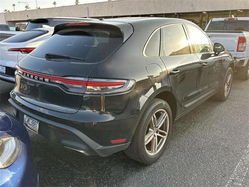 2024 Porsche Macan Base