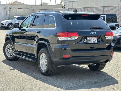2020 Jeep Grand Cherokee Laredo