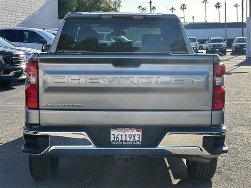 Sterling Gray Metallic 2024 Chevrolet Silverado 1500 LT