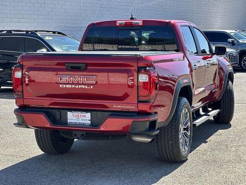 2024 GMC Canyon Denali