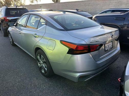 2020 Nissan Altima S FWD