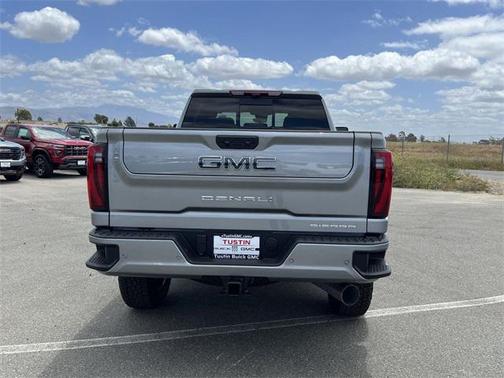 2025 GMC Sierra 2500 Denali Ultimate
