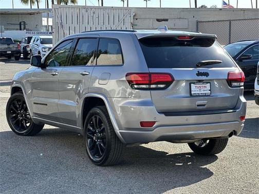 2018 Jeep Grand Cherokee Altitude