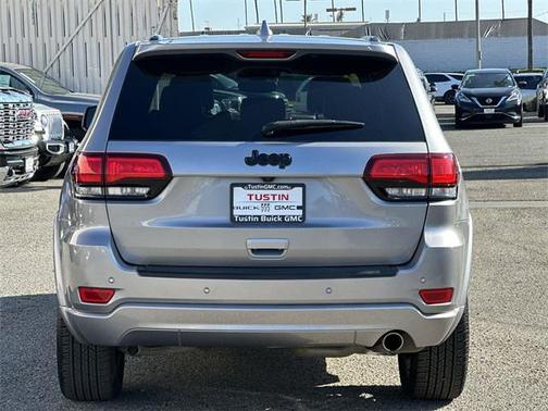 2018 Jeep Grand Cherokee Altitude