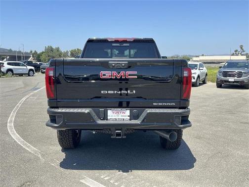 2025 GMC Sierra 2500 Denali