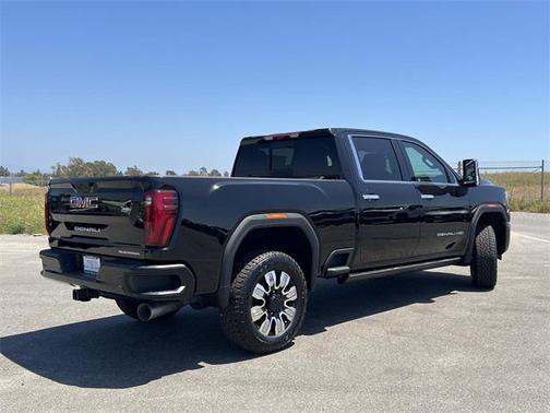 2025 GMC Sierra 2500 Denali