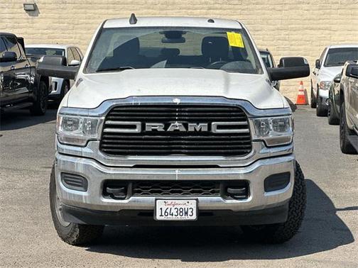 2020 RAM 2500 Big Horn Crew Cab 4X4 8' Box