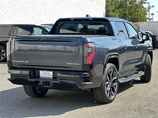 2025 GMC Sierra EV Extended Range Denali