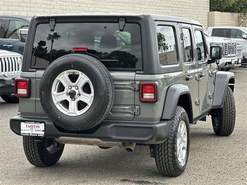 2022 Jeep Wrangler Unlimited Sport