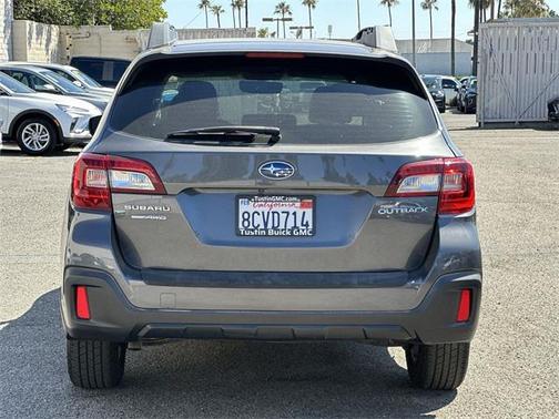 2018 Subaru Outback 2.5i