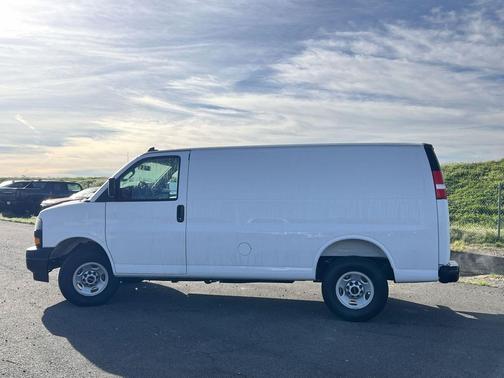 Summit White 2026 GMC Savana 2500 Work Van