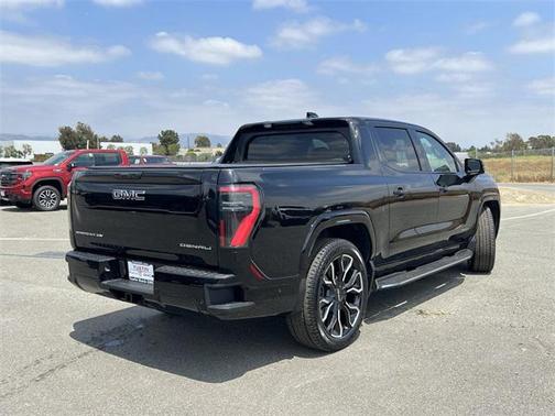 2025 GMC Sierra EV Max Range Denali