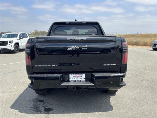 2025 GMC Sierra EV Max Range Denali