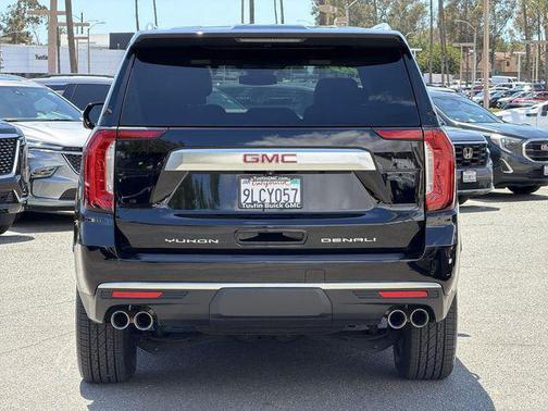 Onyx Black 2024 GMC Yukon Denali