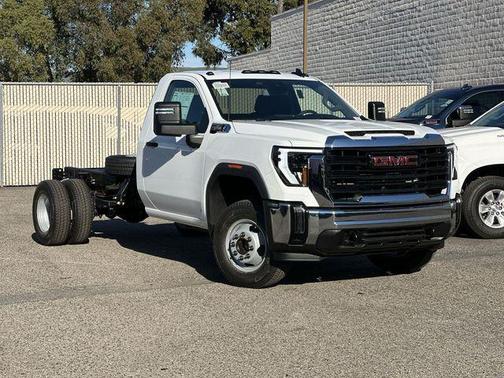 2026 GMC Sierra 3500 Base