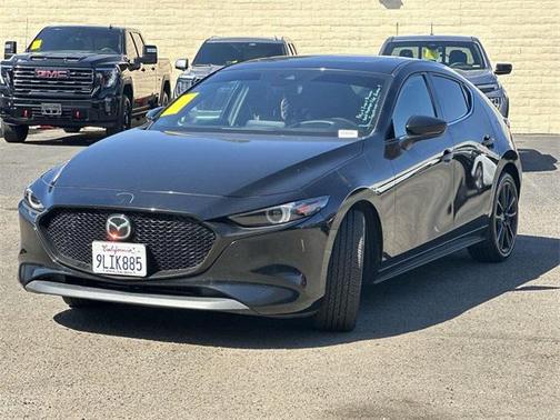 2022 Mazda Mazda3 FWD w/Premium Package