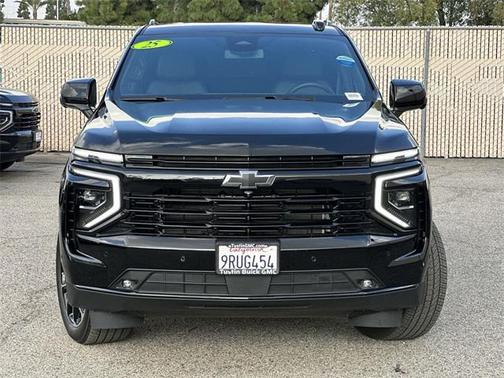 2025 Chevrolet Suburban RST