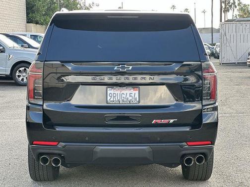 2025 Chevrolet Suburban RST