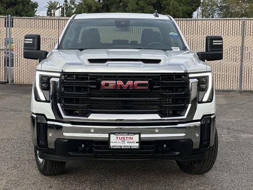 2026 GMC Sierra 2500 Pro