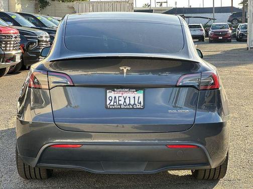 2022 Tesla Model Y Performance Dual Motor All-Wheel Drive