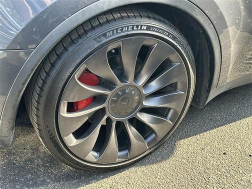 2022 Tesla Model Y Performance Dual Motor All-Wheel Drive