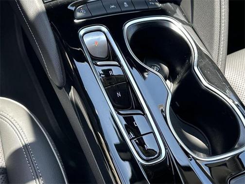 2022 Buick Envision FWD Essence