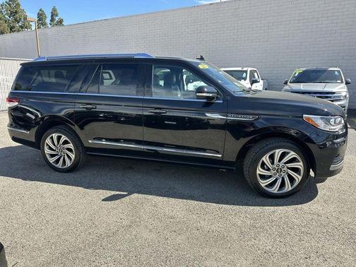 2023 Lincoln Navigator Reserve