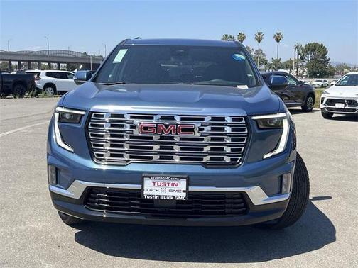 2025 GMC Acadia Denali
