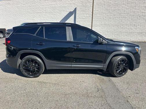 Ebony Twilight Metallic 2023 GMC Terrain SLE