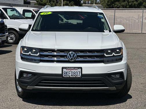 Pure White 2019 Volkswagen Atlas 3.6L SE